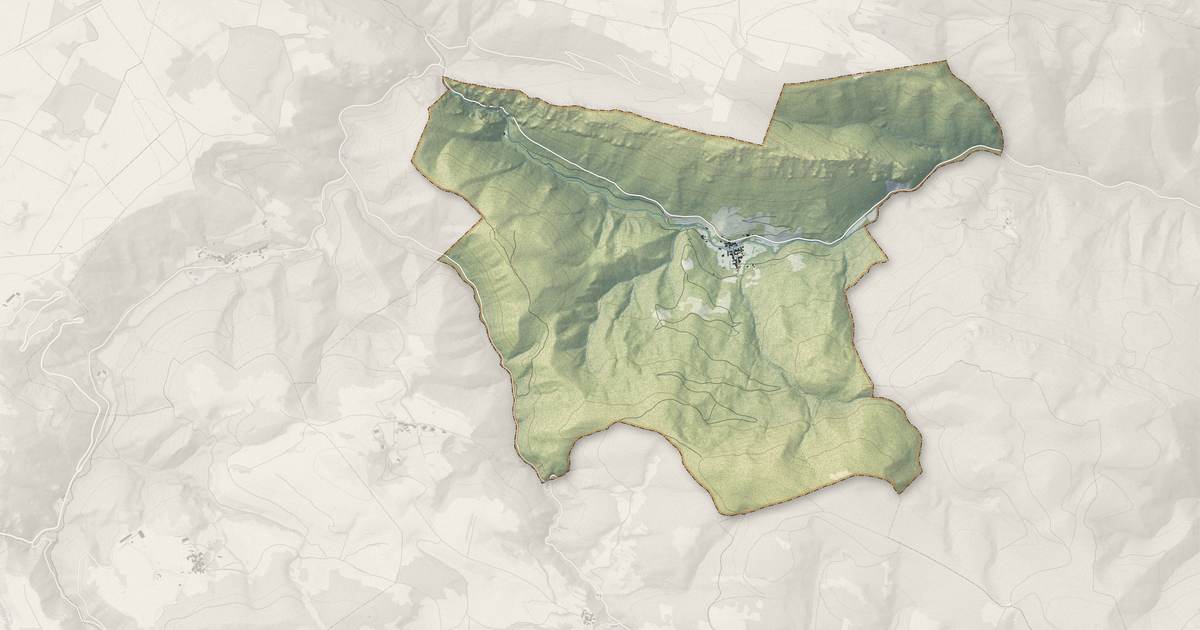 Portrait cartographique de Joucou : relief, eau, forêts, bâti et voies, calculés à partir des données de l'IGN