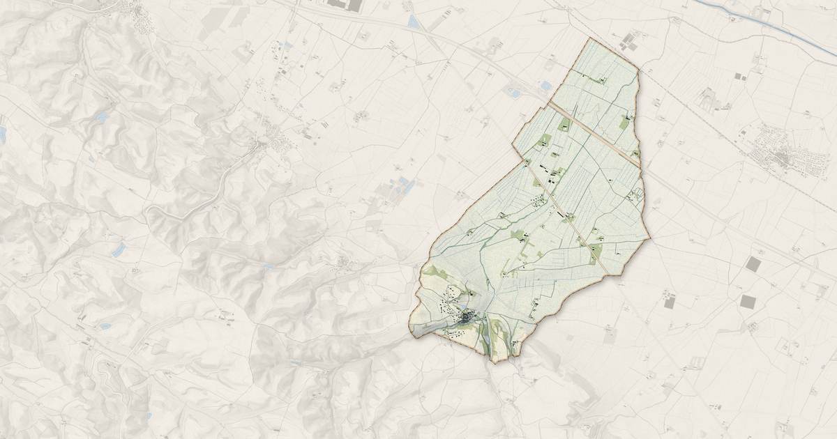 Portrait cartographique de Laurabuc : relief, eau, forêts, bâti et voies, calculés à partir des données de l'IGN
