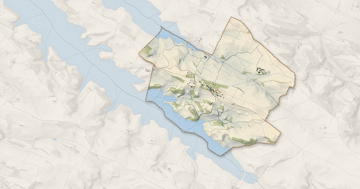 Portrait cartographique de Molleville : relief, eau, forêts, bâti et voies, calculés à partir des données de l'IGN