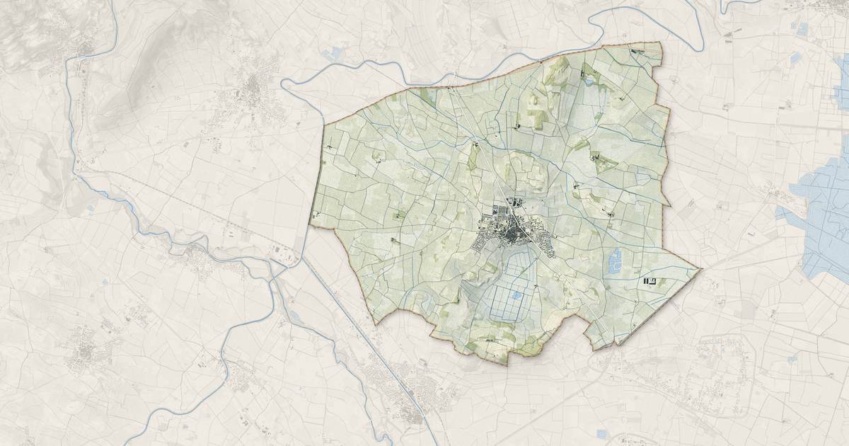 Portrait cartographique de Ouveillan : relief, eau, forêts, bâti et voies, calculés à partir des données de l'IGN