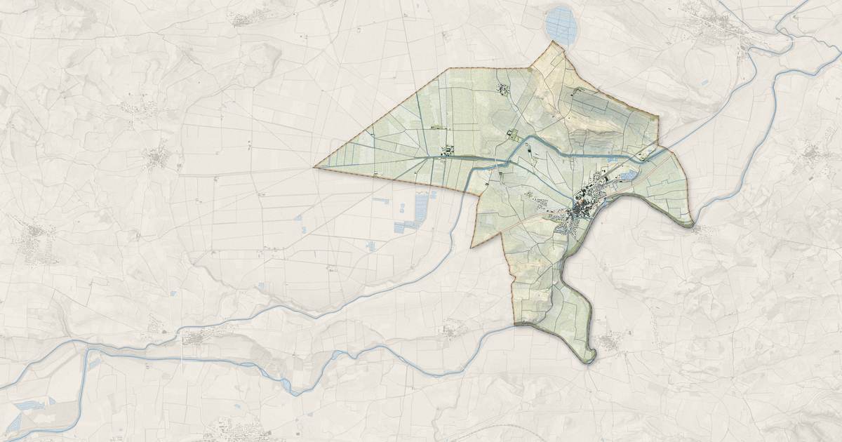 Portrait cartographique de Puichéric : relief, eau, forêts, bâti et voies, calculés à partir des données de l'IGN