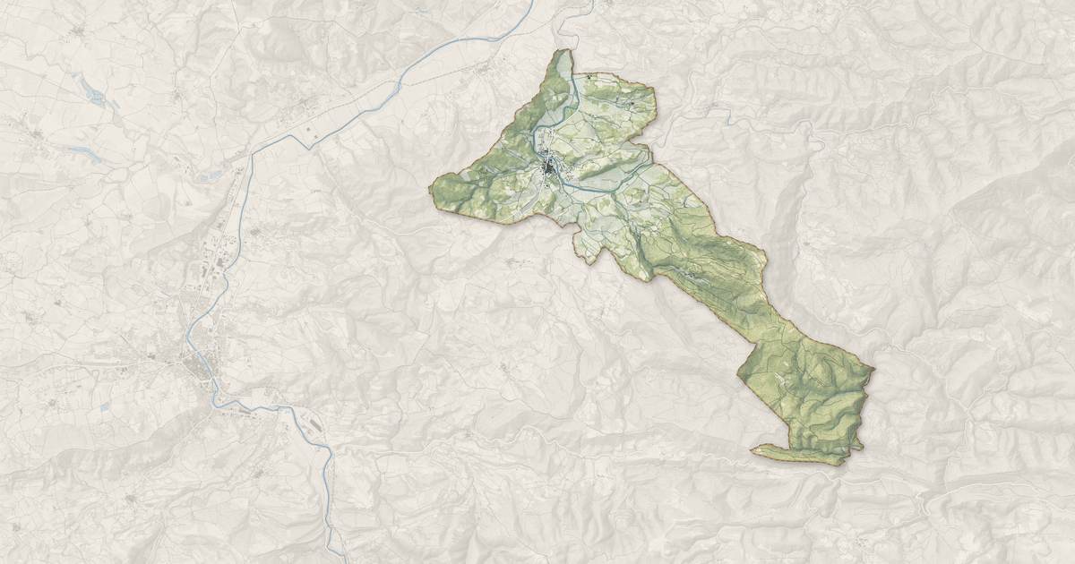 Portrait cartographique de Saint-Hilaire : relief, eau, forêts, bâti et voies, calculés à partir des données de l'IGN