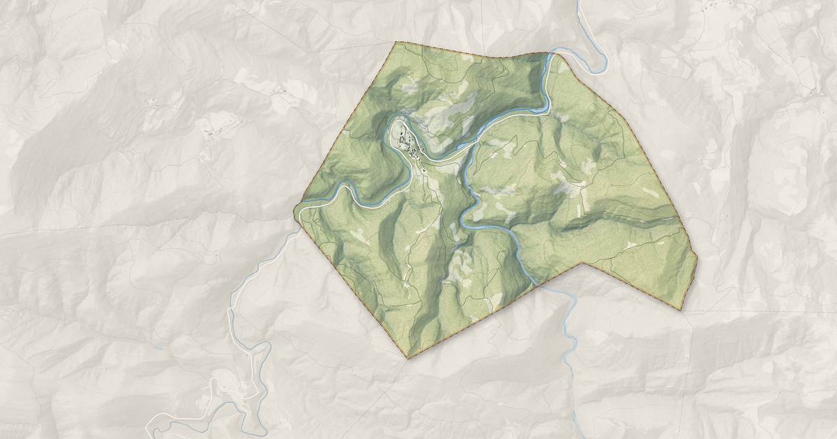 Portrait cartographique de Saint-Martin-des-Puits : relief, eau, forêts, bâti et voies, calculés à partir des données de l'IGN