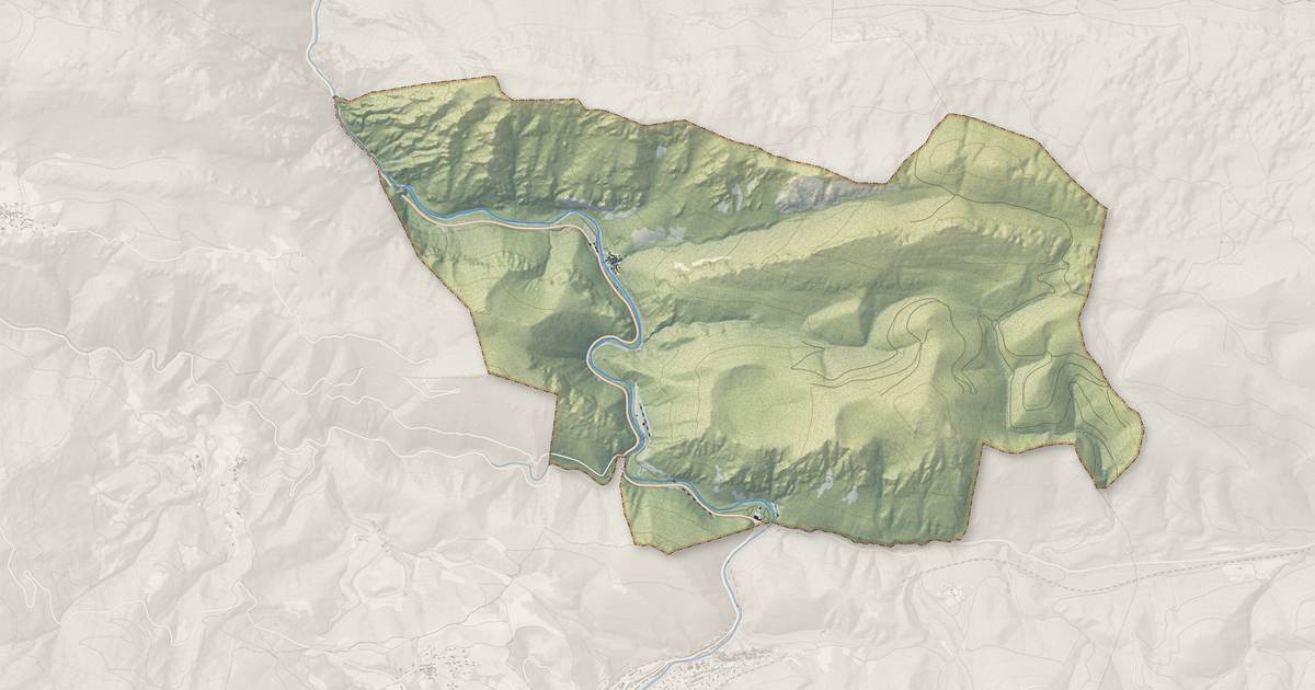 Portrait cartographique de Saint-Martin-Lys : relief, eau, forêts, bâti et voies, calculés à partir des données de l'IGN