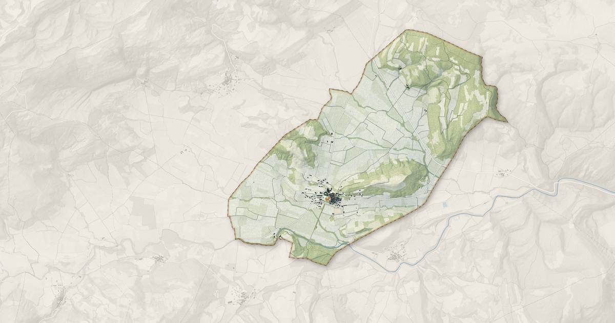 Portrait cartographique de Serviès-en-Val : relief, eau, forêts, bâti et voies, calculés à partir des données de l'IGN