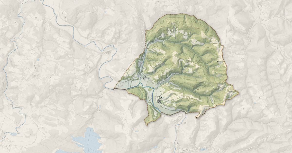 Portrait cartographique de Sonnac-sur-l'Hers : relief, eau, forêts, bâti et voies, calculés à partir des données de l'IGN