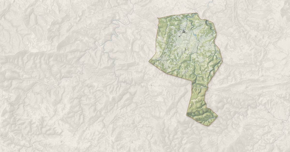 Portrait cartographique de Talairan : relief, eau, forêts, bâti et voies, calculés à partir des données de l'IGN