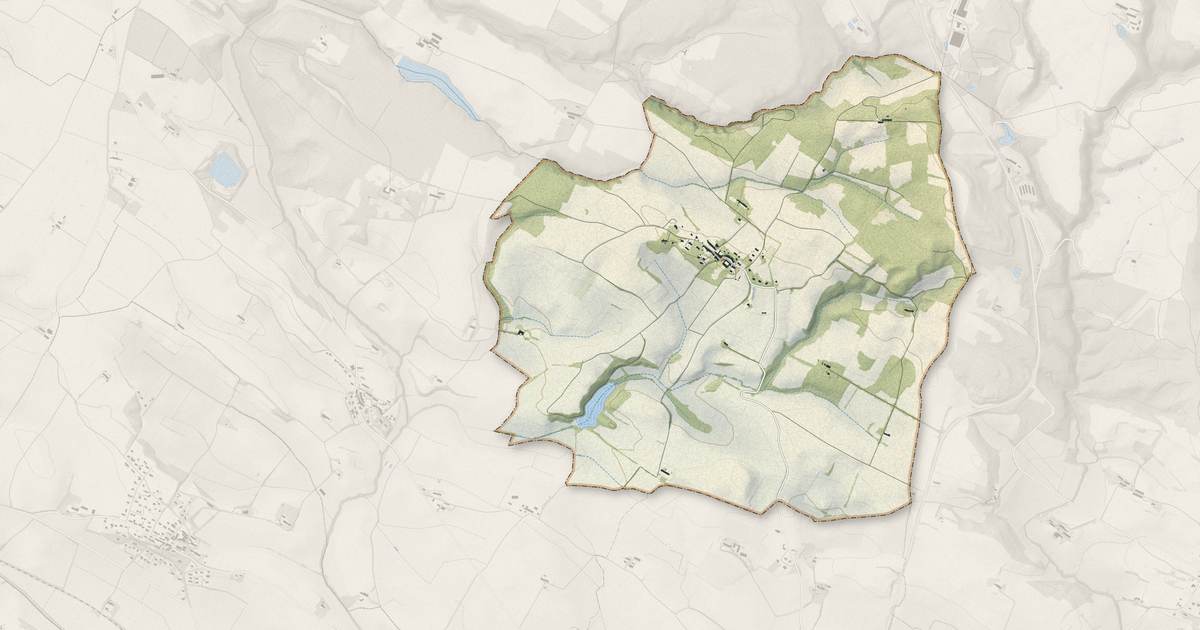 Portrait cartographique de Tréville : relief, eau, forêts, bâti et voies, calculés à partir des données de l'IGN