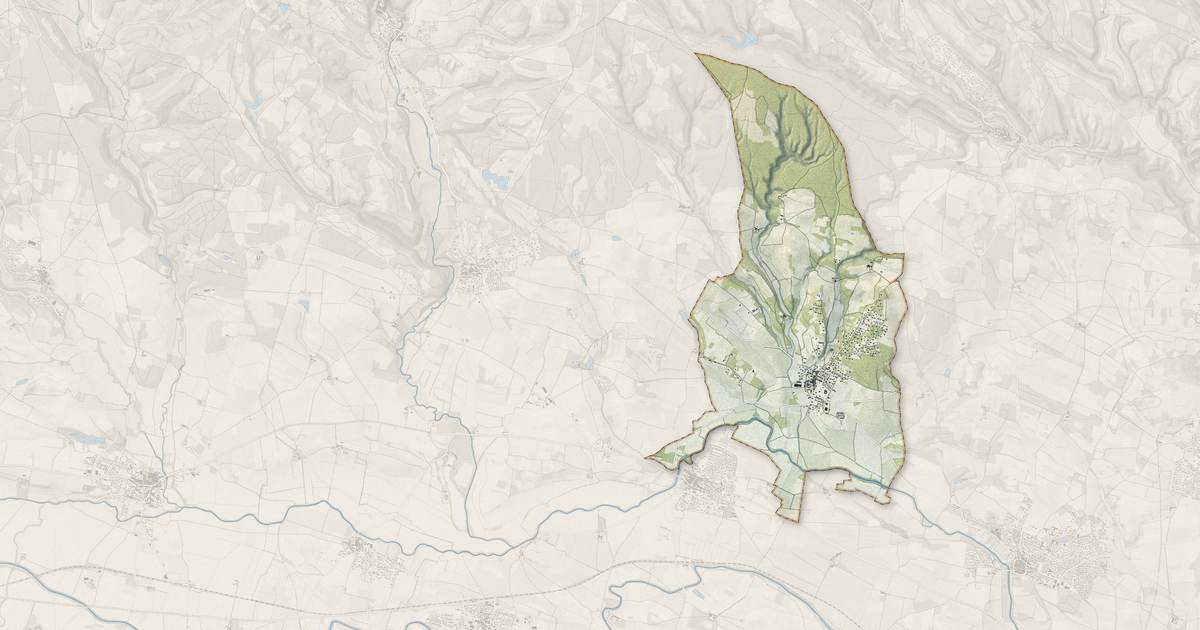 Portrait cartographique de Ventenac-Cabardès : relief, eau, forêts, bâti et voies, calculés à partir des données de l'IGN