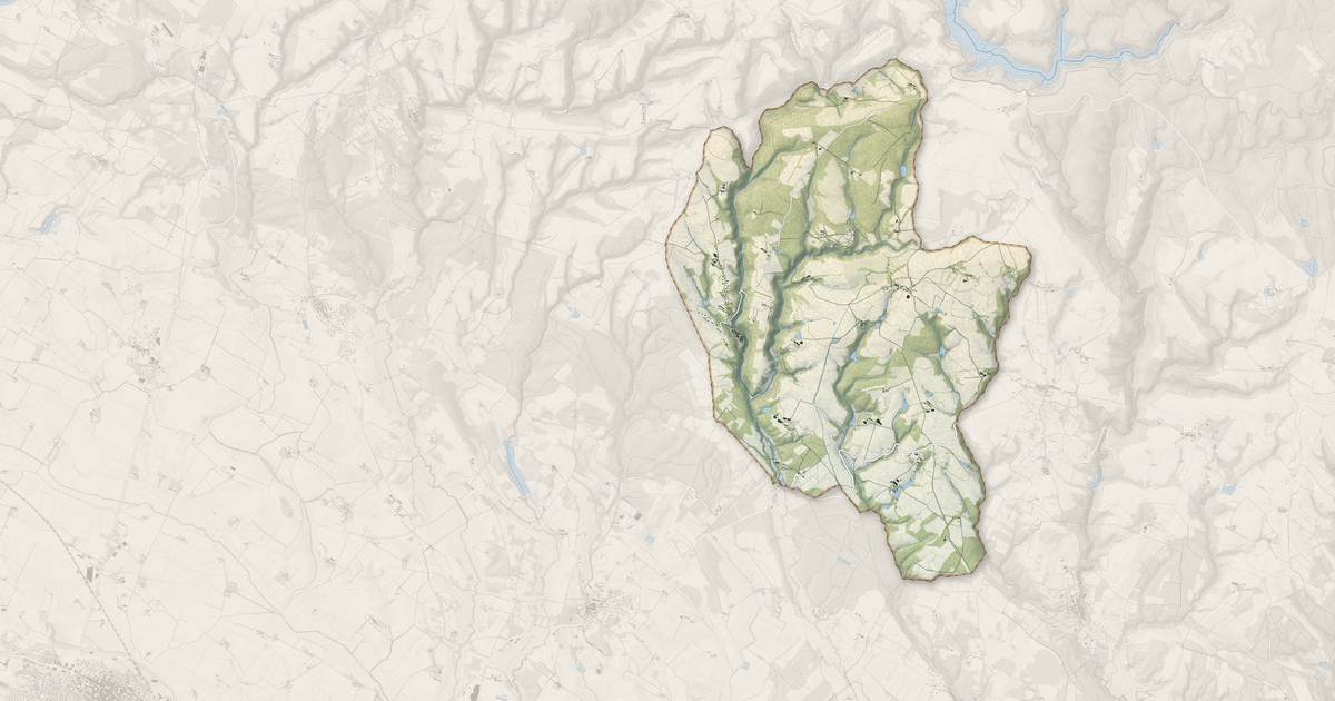 Portrait cartographique de Verdun-en-Lauragais : relief, eau, forêts, bâti et voies, calculés à partir des données de l'IGN