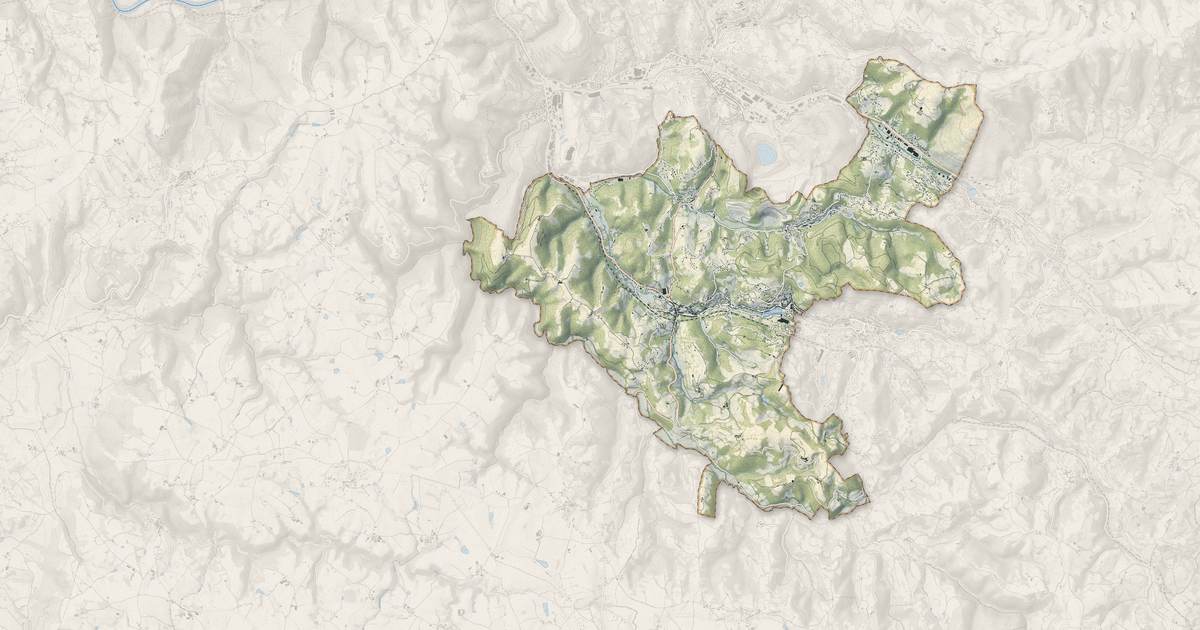 Portrait cartographique de Aubin : relief, eau, forêts, bâti et voies, calculés à partir des données de l'IGN