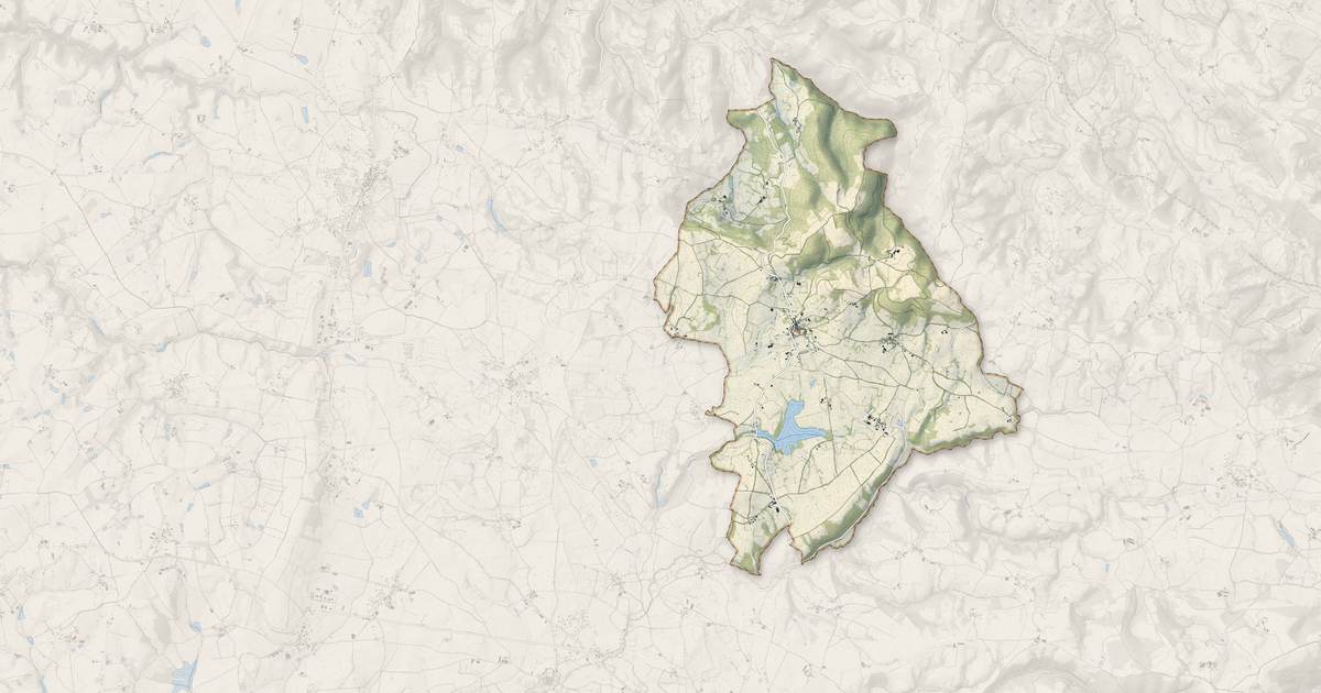 Portrait cartographique de Bournazel : relief, eau, forêts, bâti et voies, calculés à partir des données de l'IGN