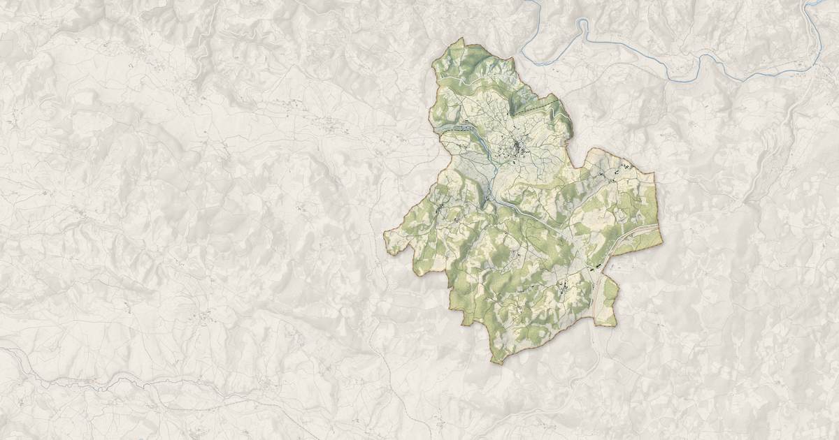 Portrait cartographique de Campagnac : relief, eau, forêts, bâti et voies, calculés à partir des données de l'IGN