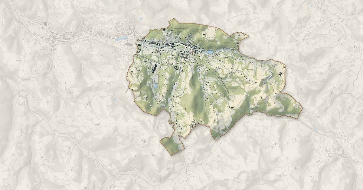 Portrait cartographique de Cransac-les-Thermes : relief, eau, forêts, bâti et voies, calculés à partir des données de l'IGN