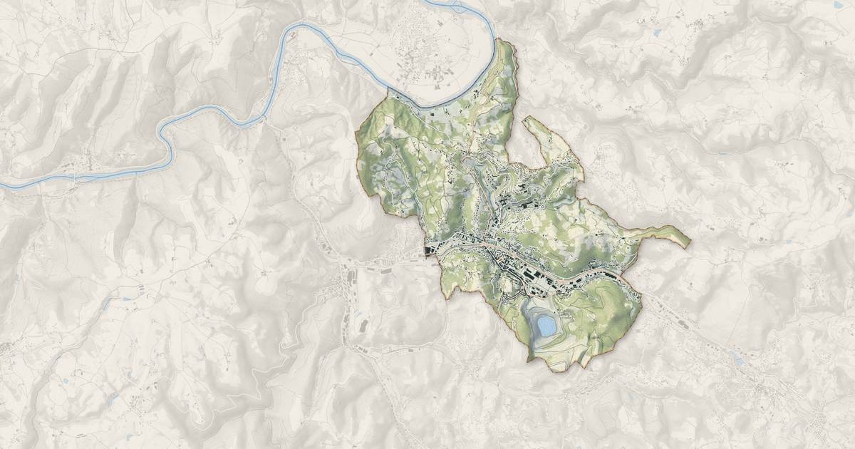 Portrait cartographique de Decazeville : relief, eau, forêts, bâti et voies, calculés à partir des données de l'IGN