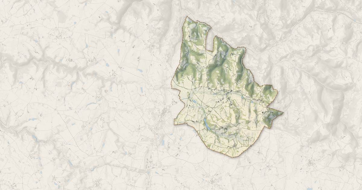 Portrait cartographique de Lugan : relief, eau, forêts, bâti et voies, calculés à partir des données de l'IGN