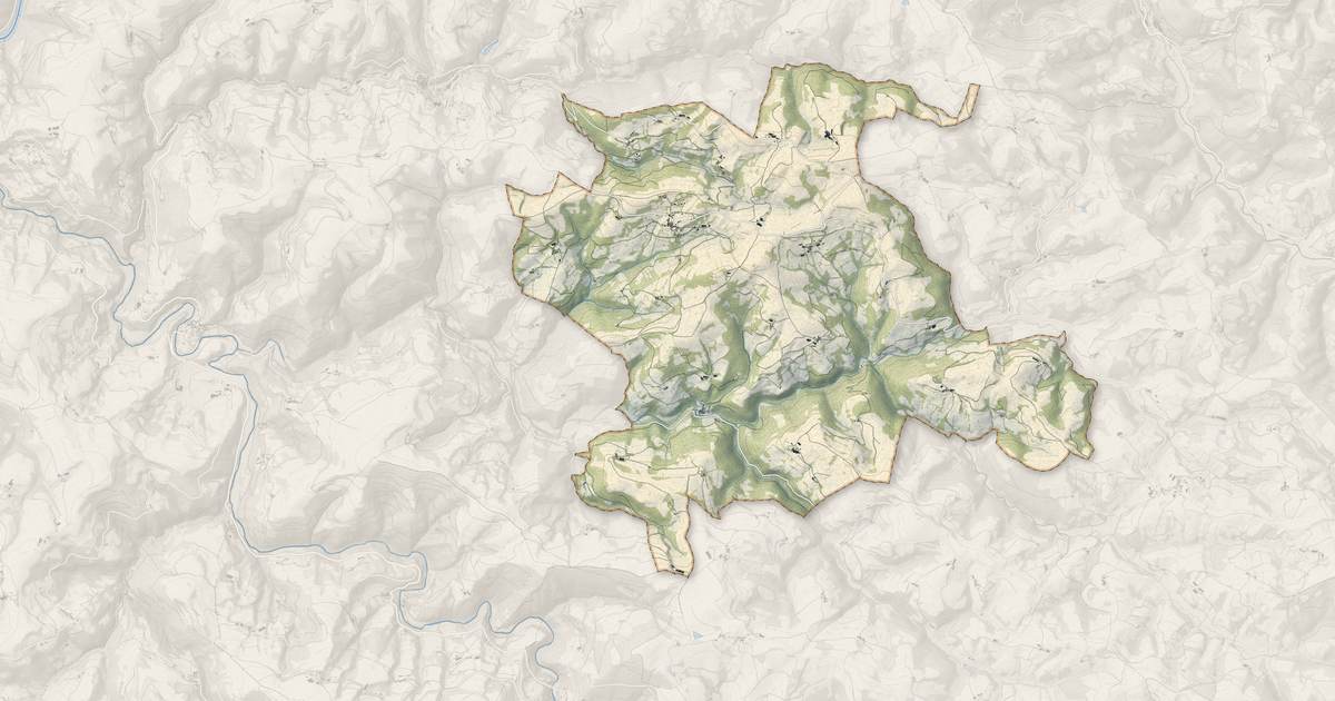Portrait cartographique de Martrin : relief, eau, forêts, bâti et voies, calculés à partir des données de l'IGN