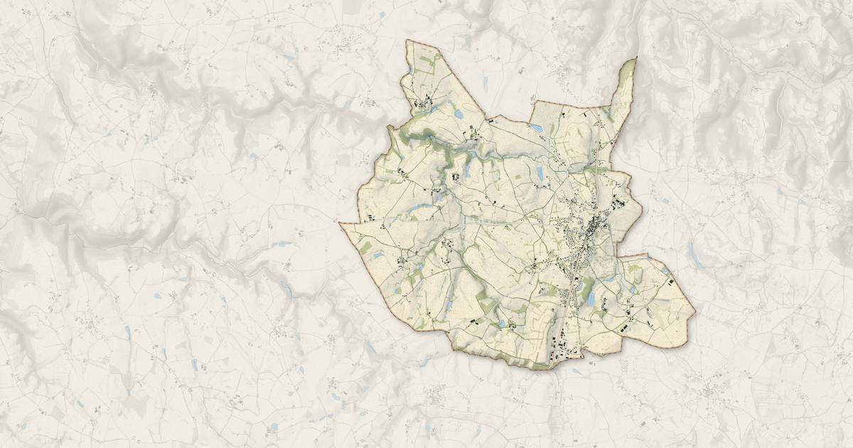 Portrait cartographique de Montbazens : relief, eau, forêts, bâti et voies, calculés à partir des données de l'IGN