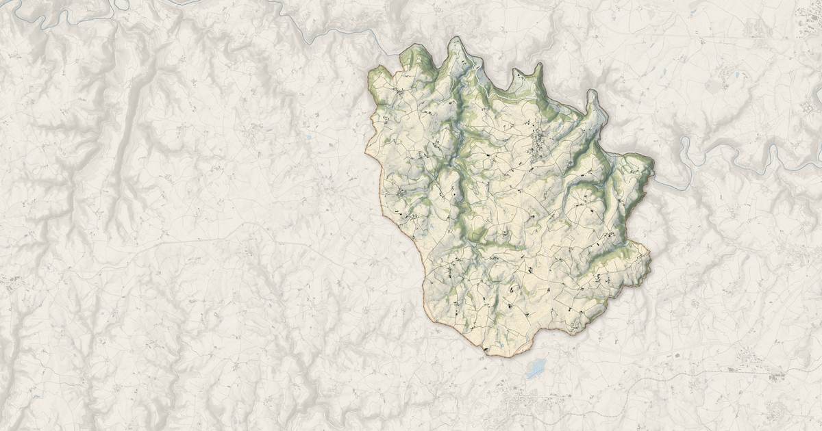 Portrait cartographique de Moyrazès : relief, eau, forêts, bâti et voies, calculés à partir des données de l'IGN
