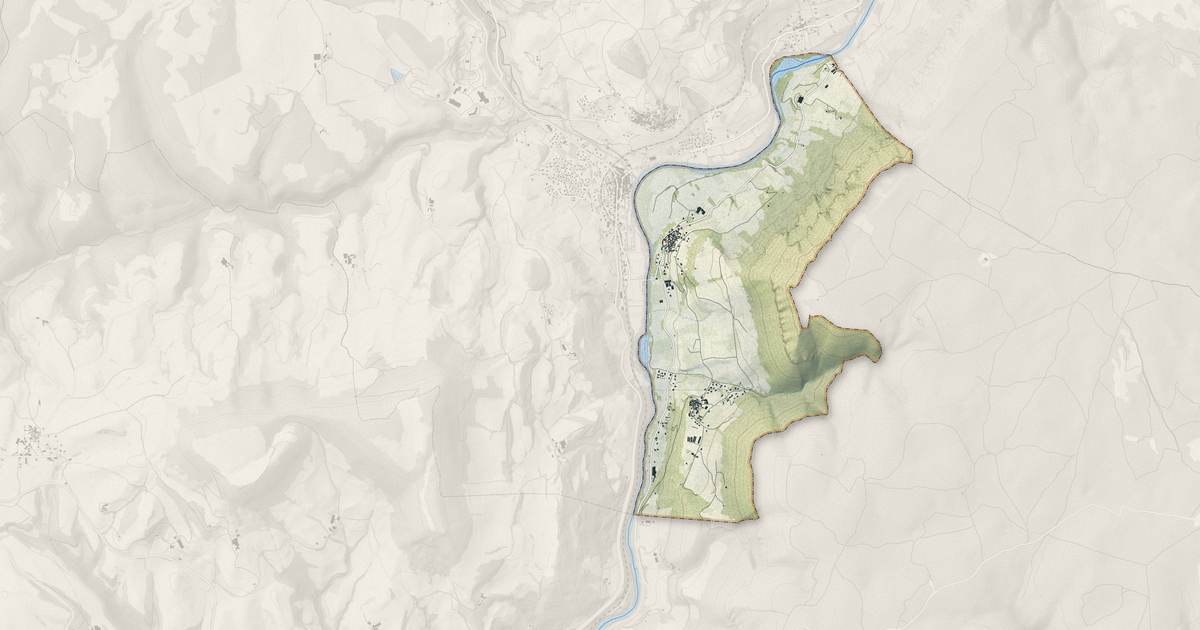 Portrait cartographique de Paulhe : relief, eau, forêts, bâti et voies, calculés à partir des données de l'IGN