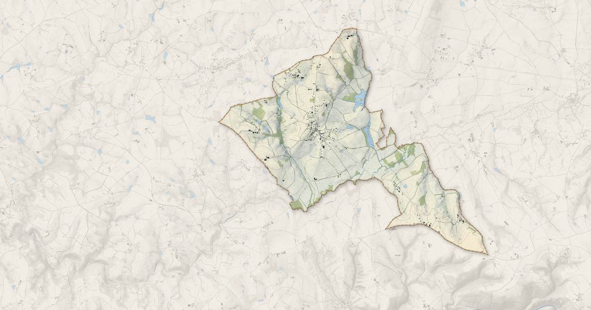 Portrait cartographique de Privezac : relief, eau, forêts, bâti et voies, calculés à partir des données de l'IGN