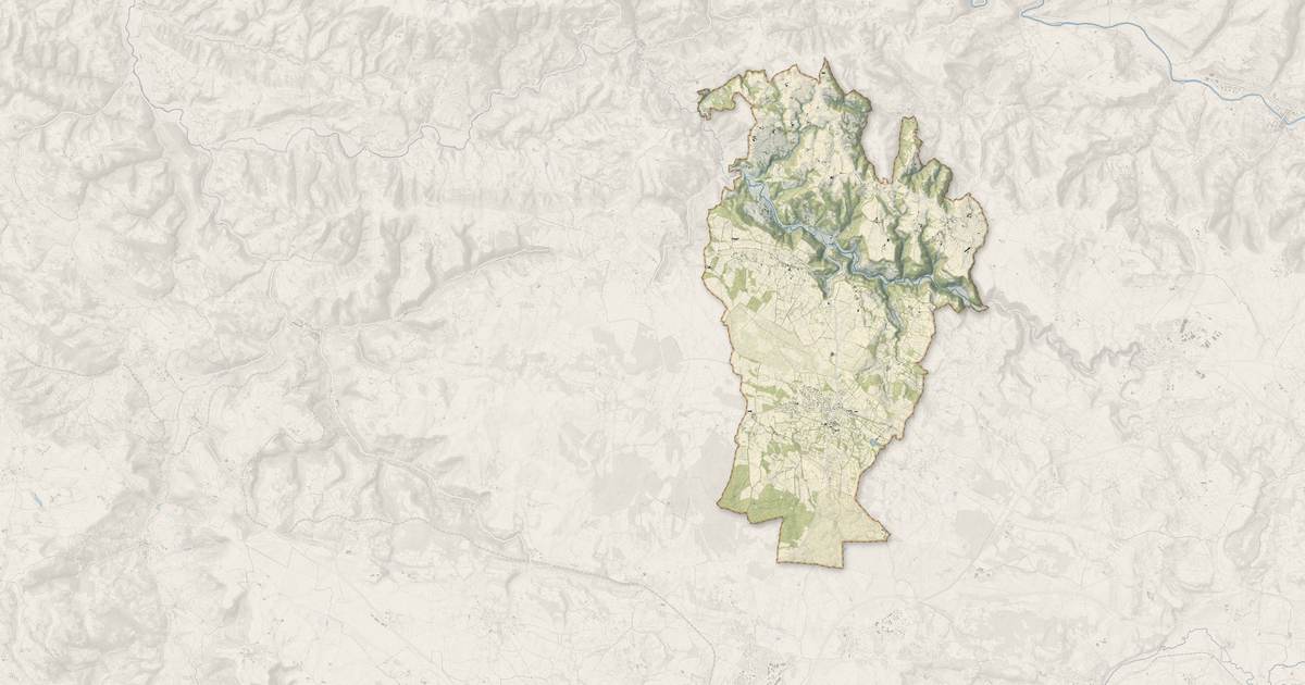 Portrait cartographique de Rodelle : relief, eau, forêts, bâti et voies, calculés à partir des données de l'IGN