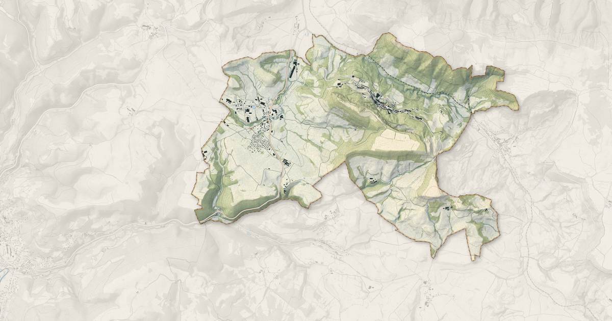Portrait cartographique de Roquefort-sur-Soulzon : relief, eau, forêts, bâti et voies, calculés à partir des données de l'IGN