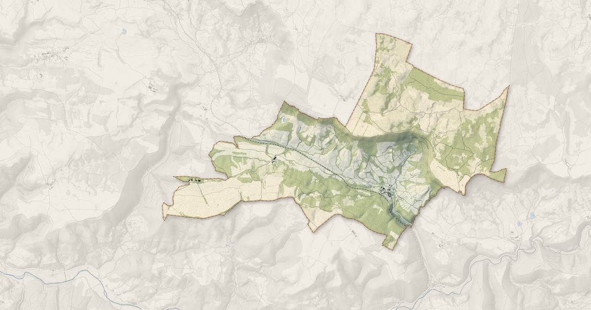 Portrait cartographique de Saint-Beaulize : relief, eau, forêts, bâti et voies, calculés à partir des données de l'IGN