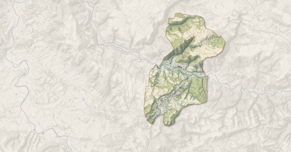 Portrait cartographique de Saint-Félix-de-Sorgues : relief, eau, forêts, bâti et voies, calculés à partir des données de l'IGN