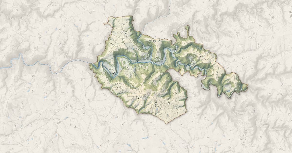 Portrait cartographique de Saint-Just-sur-Viaur : relief, eau, forêts, bâti et voies, calculés à partir des données de l'IGN