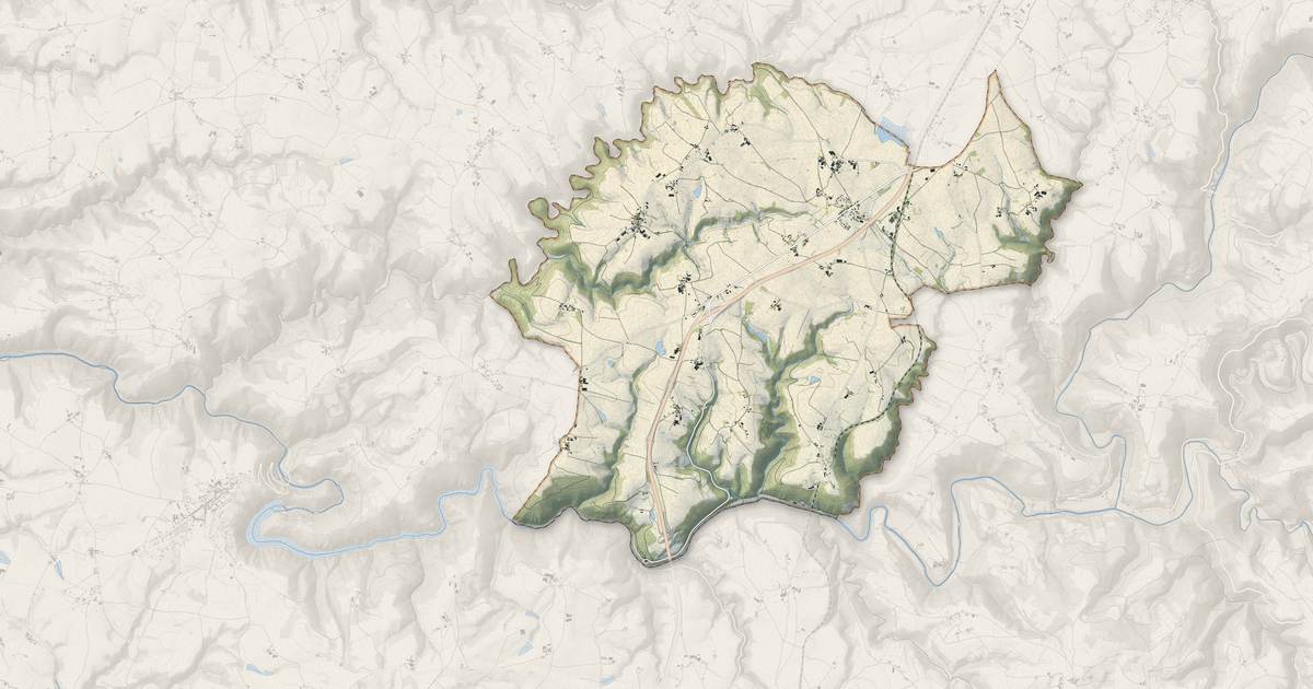 Portrait cartographique de Tauriac-de-Naucelle : relief, eau, forêts, bâti et voies, calculés à partir des données de l'IGN