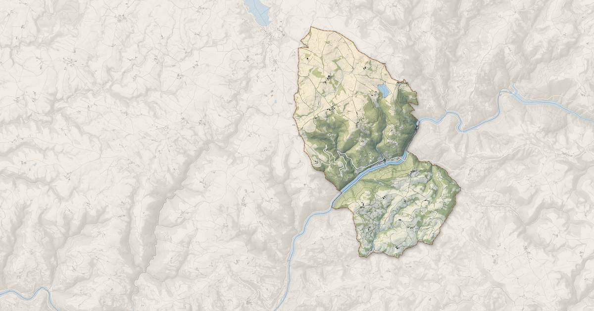 Portrait cartographique de Le Truel : relief, eau, forêts, bâti et voies, calculés à partir des données de l'IGN