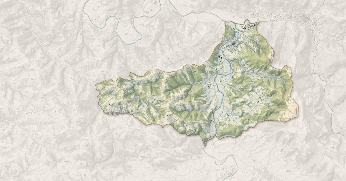 Portrait cartographique de Vabres-l'Abbaye : relief, eau, forêts, bâti et voies, calculés à partir des données de l'IGN