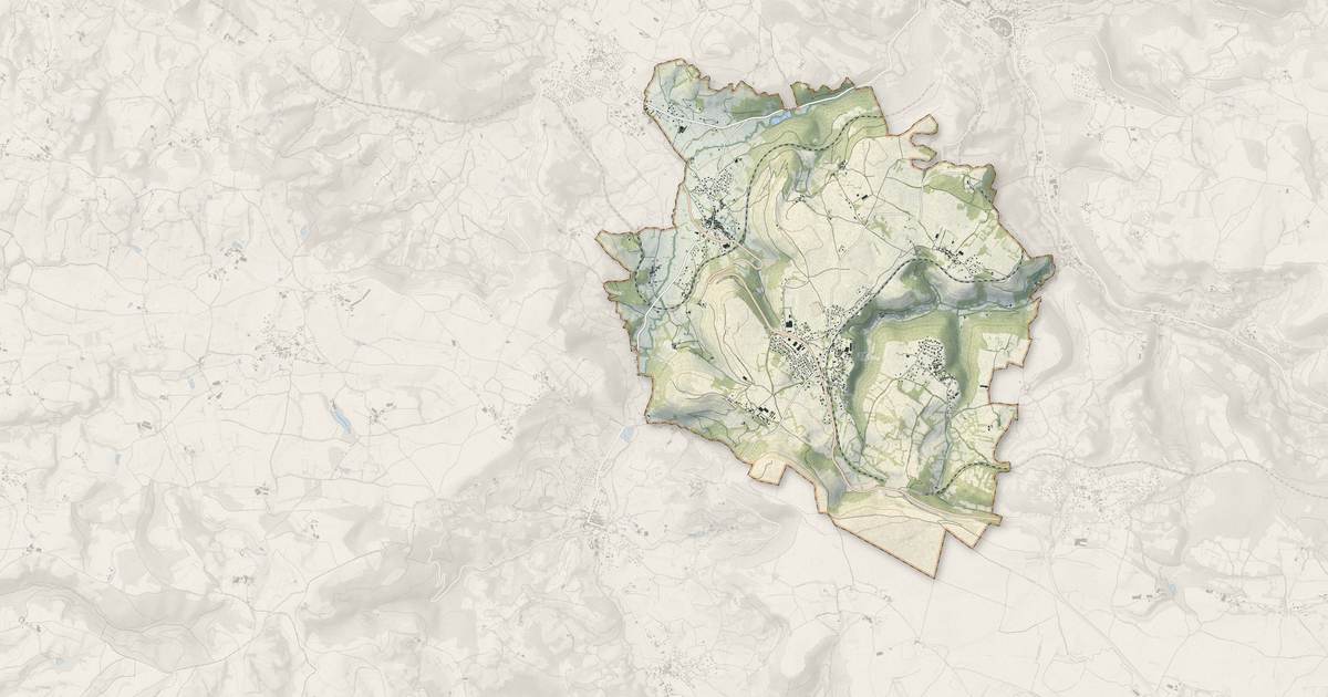 Portrait cartographique de Valady : relief, eau, forêts, bâti et voies, calculés à partir des données de l'IGN