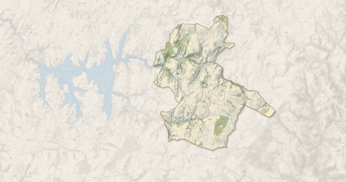 Portrait cartographique de Curan : relief, eau, forêts, bâti et voies, calculés à partir des données de l'IGN