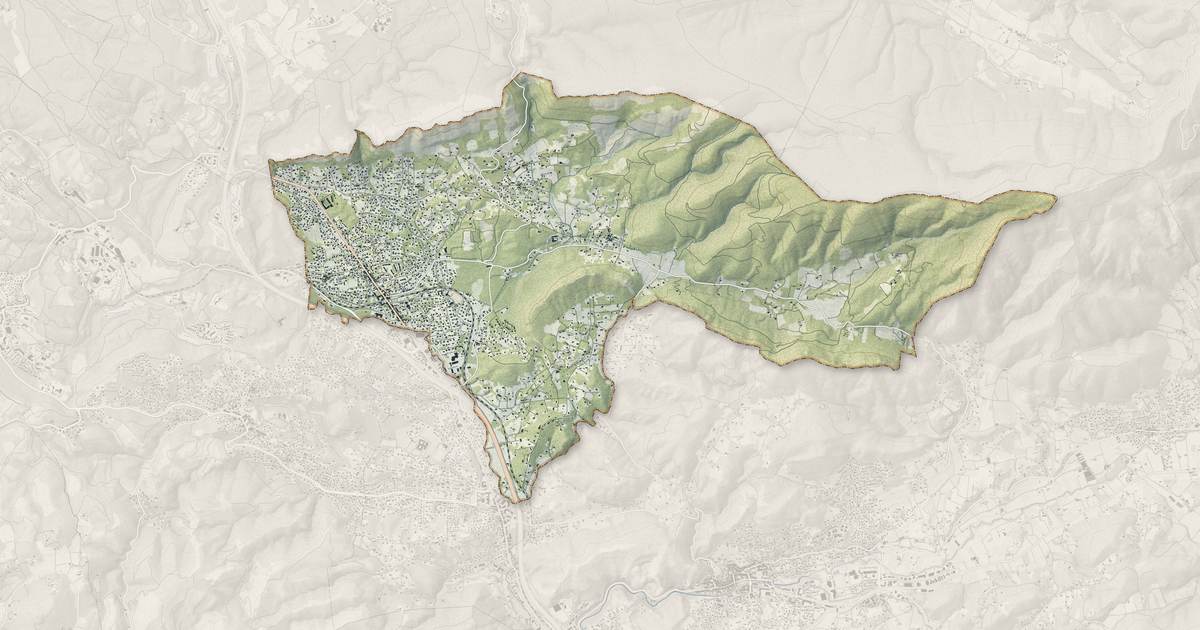 Portrait cartographique de La Bouilladisse : relief, eau, forêts, bâti et voies, calculés à partir des données de l'IGN