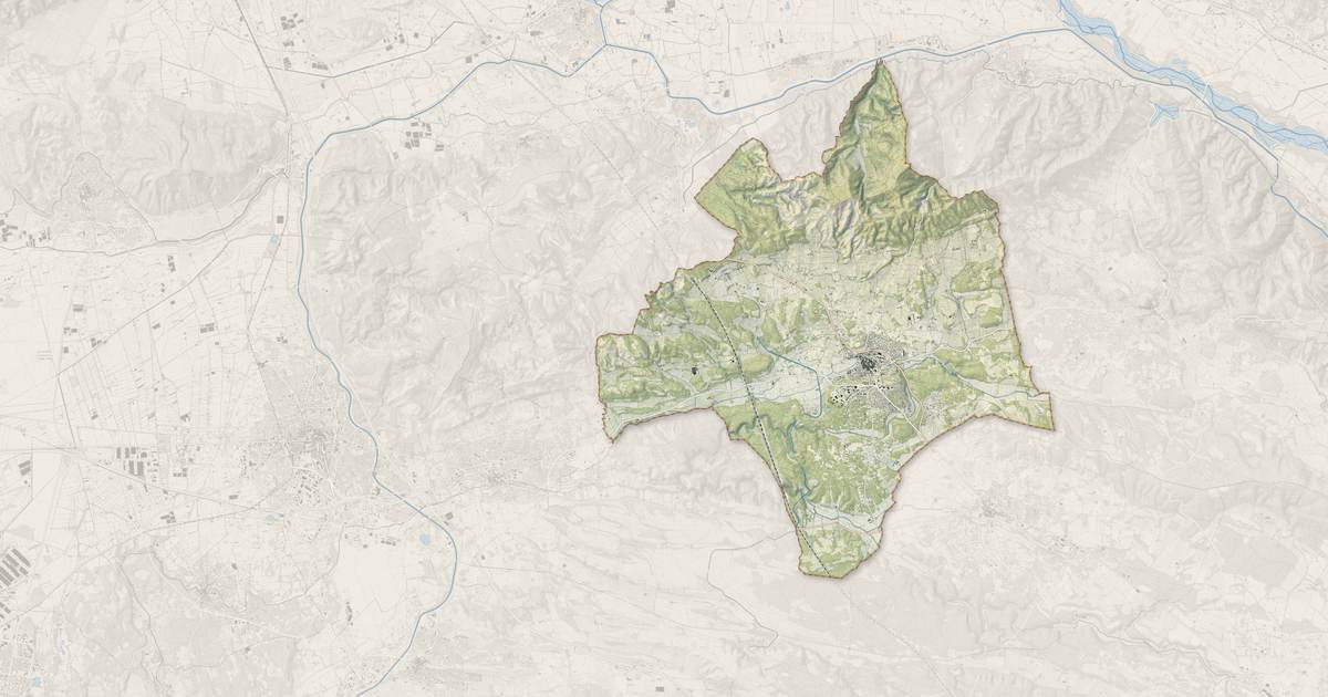 Portrait cartographique de Lambesc : relief, eau, forêts, bâti et voies, calculés à partir des données de l'IGN