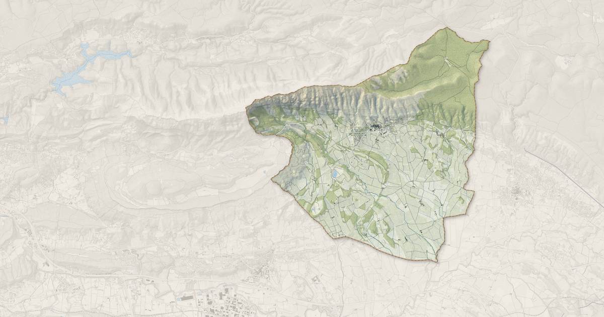 Portrait cartographique de Puyloubier : relief, eau, forêts, bâti et voies, calculés à partir des données de l'IGN