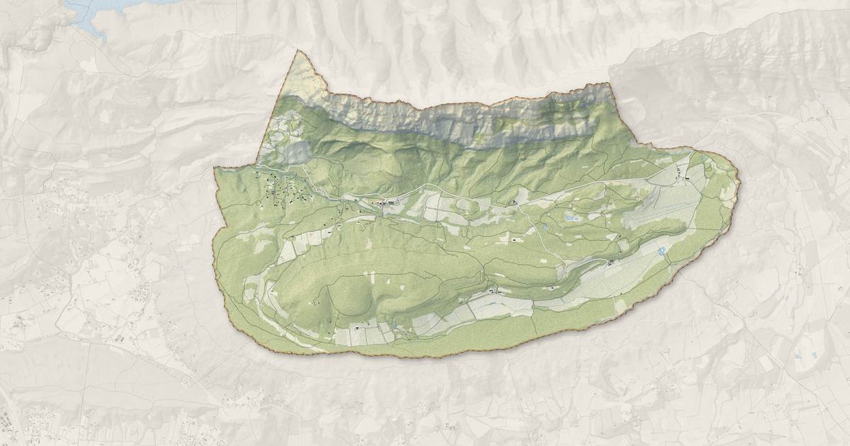Portrait cartographique de Saint-Antonin-sur-Bayon : relief, eau, forêts, bâti et voies, calculés à partir des données de l'IGN