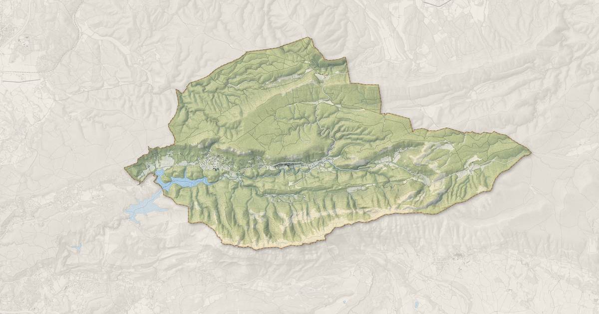 Portrait cartographique de Vauvenargues : relief, eau, forêts, bâti et voies, calculés à partir des données de l'IGN
