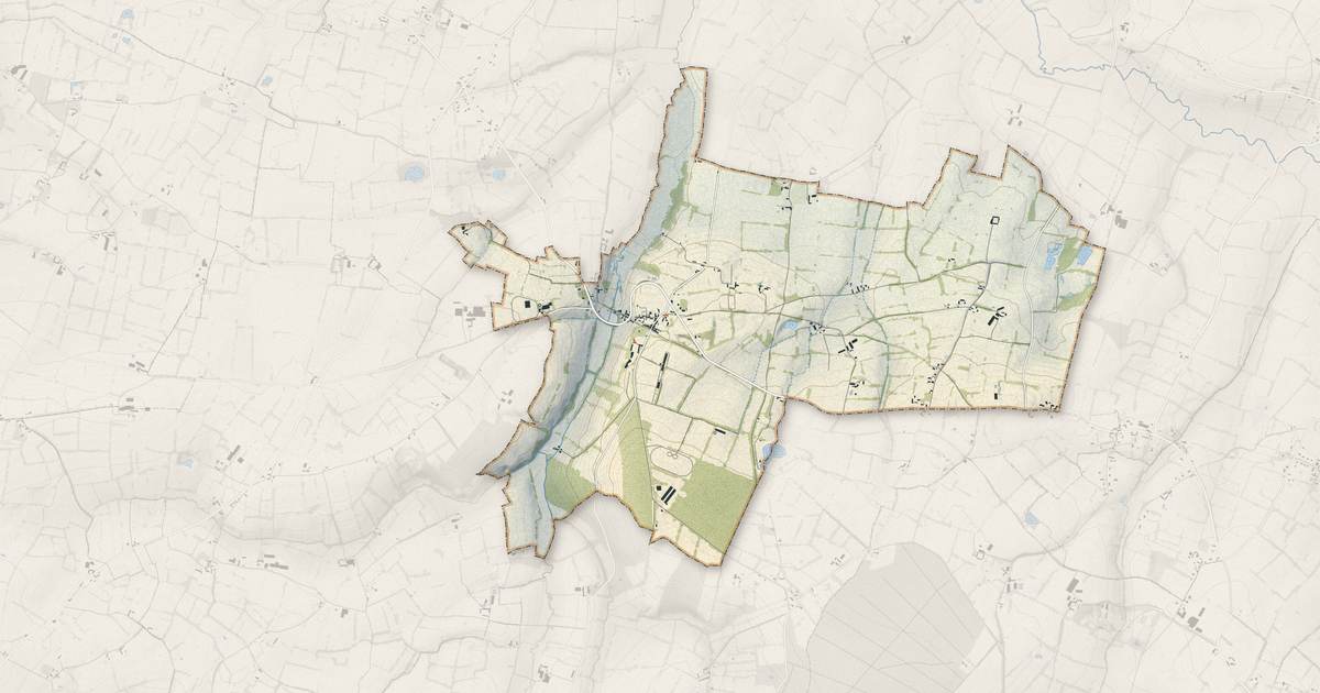 Portrait cartographique de Bernesq : relief, eau, forêts, bâti et voies, calculés à partir des données de l'IGN