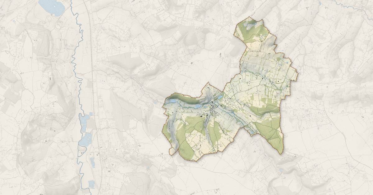 Portrait cartographique de Blangy-le-Château : relief, eau, forêts, bâti et voies, calculés à partir des données de l'IGN