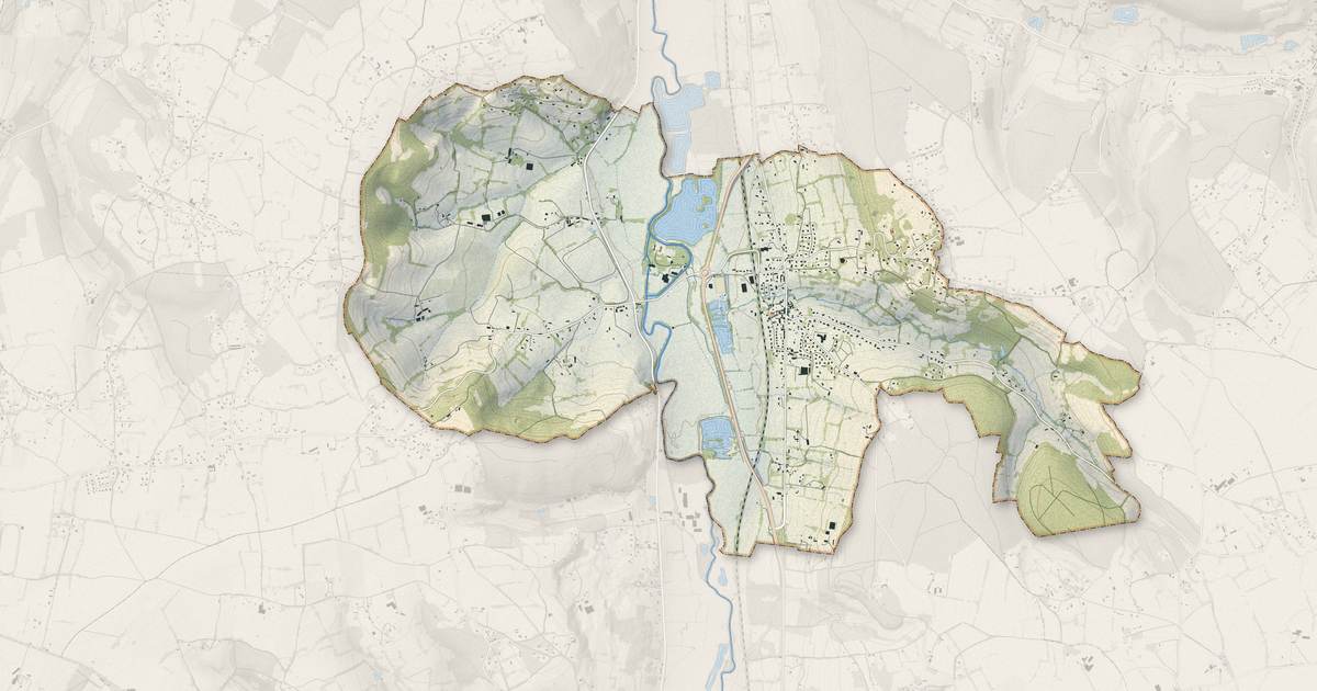 Portrait cartographique de Le Breuil-en-Auge : relief, eau, forêts, bâti et voies, calculés à partir des données de l'IGN