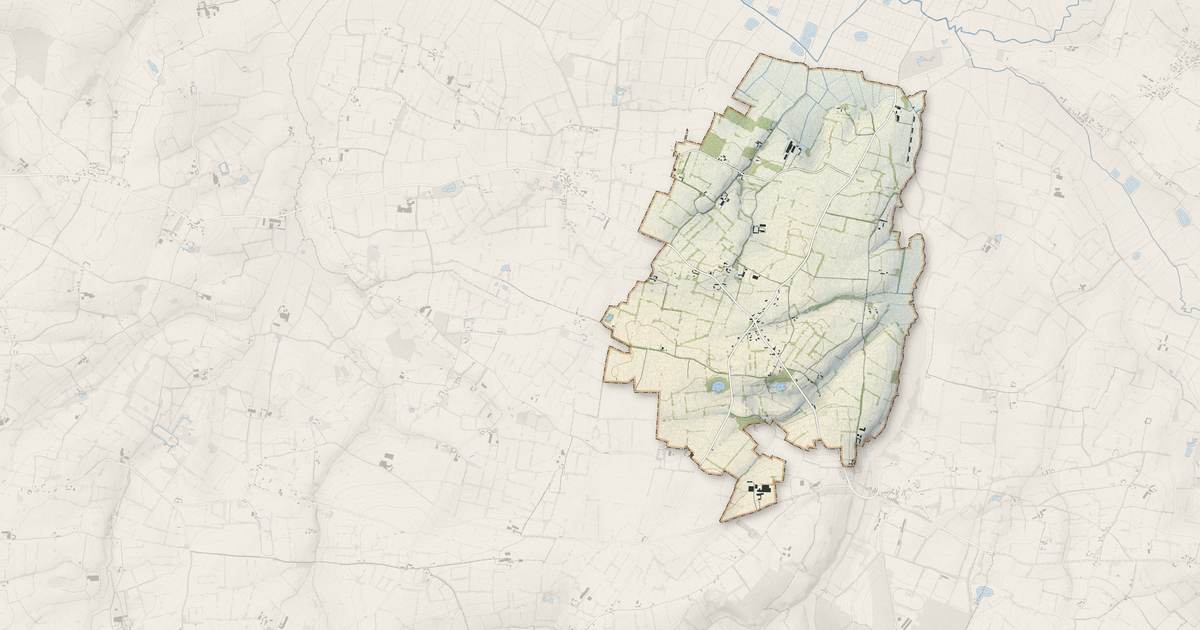 Portrait cartographique de Bricqueville : relief, eau, forêts, bâti et voies, calculés à partir des données de l'IGN
