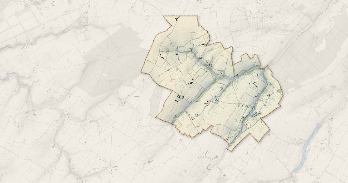 Portrait cartographique de Cahagnolles : relief, eau, forêts, bâti et voies, calculés à partir des données de l'IGN