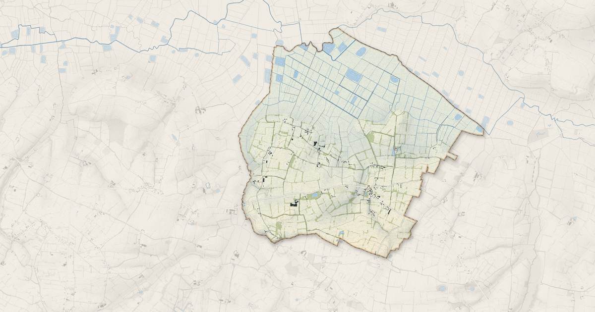Portrait cartographique de Colombières : relief, eau, forêts, bâti et voies, calculés à partir des données de l'IGN