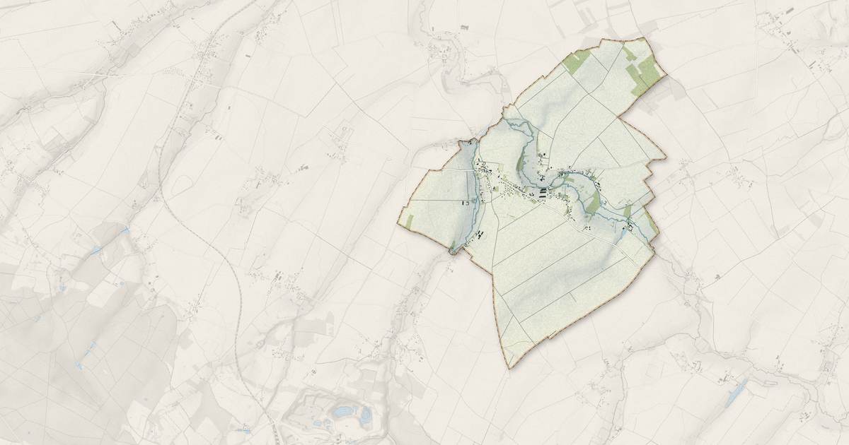 Portrait cartographique de Crocy : relief, eau, forêts, bâti et voies, calculés à partir des données de l'IGN