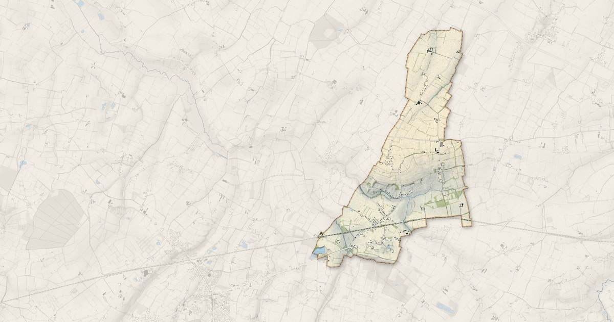 Portrait cartographique de Crouay : relief, eau, forêts, bâti et voies, calculés à partir des données de l'IGN