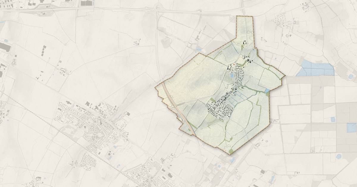 Portrait cartographique de Émiéville : relief, eau, forêts, bâti et voies, calculés à partir des données de l'IGN