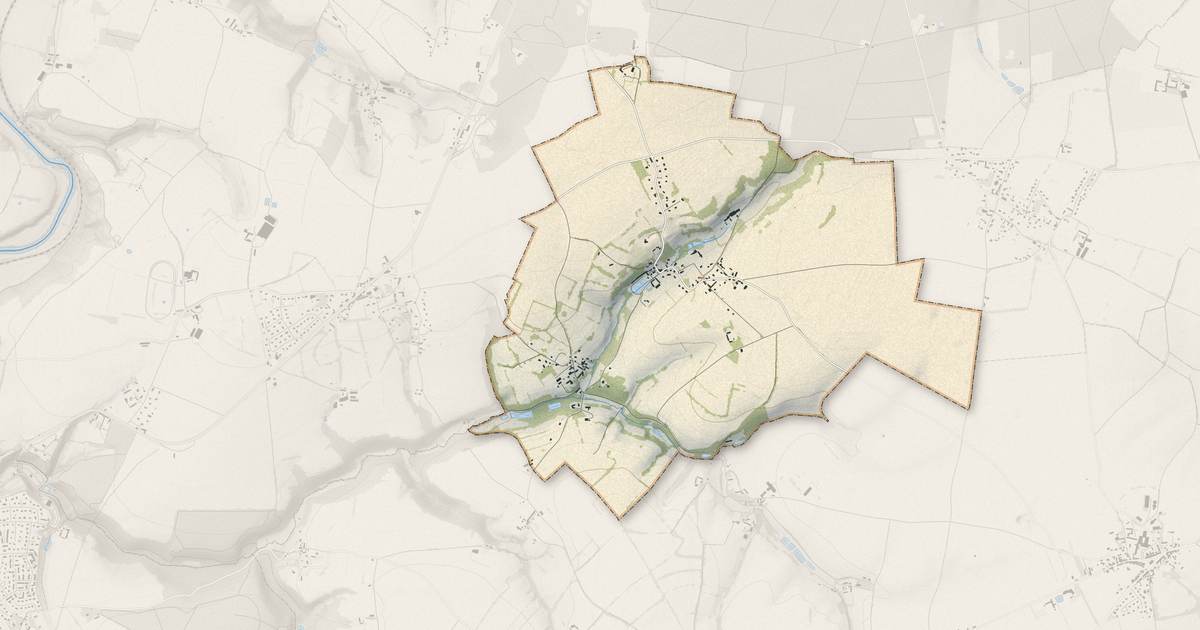 Portrait cartographique de Espins : relief, eau, forêts, bâti et voies, calculés à partir des données de l'IGN